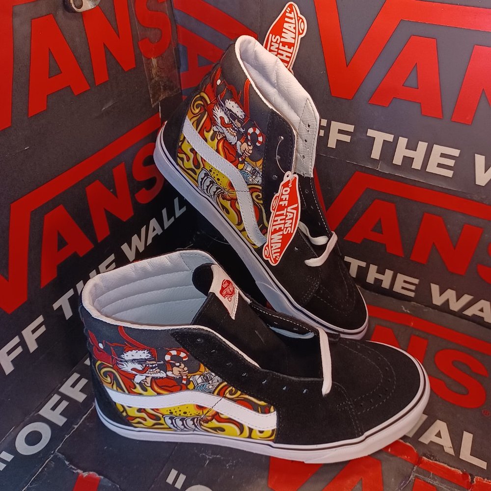 Vans Sk8-Hi Men's 11.5 Santa Flame Suede Canvas Black  VN0A5HZZA5P